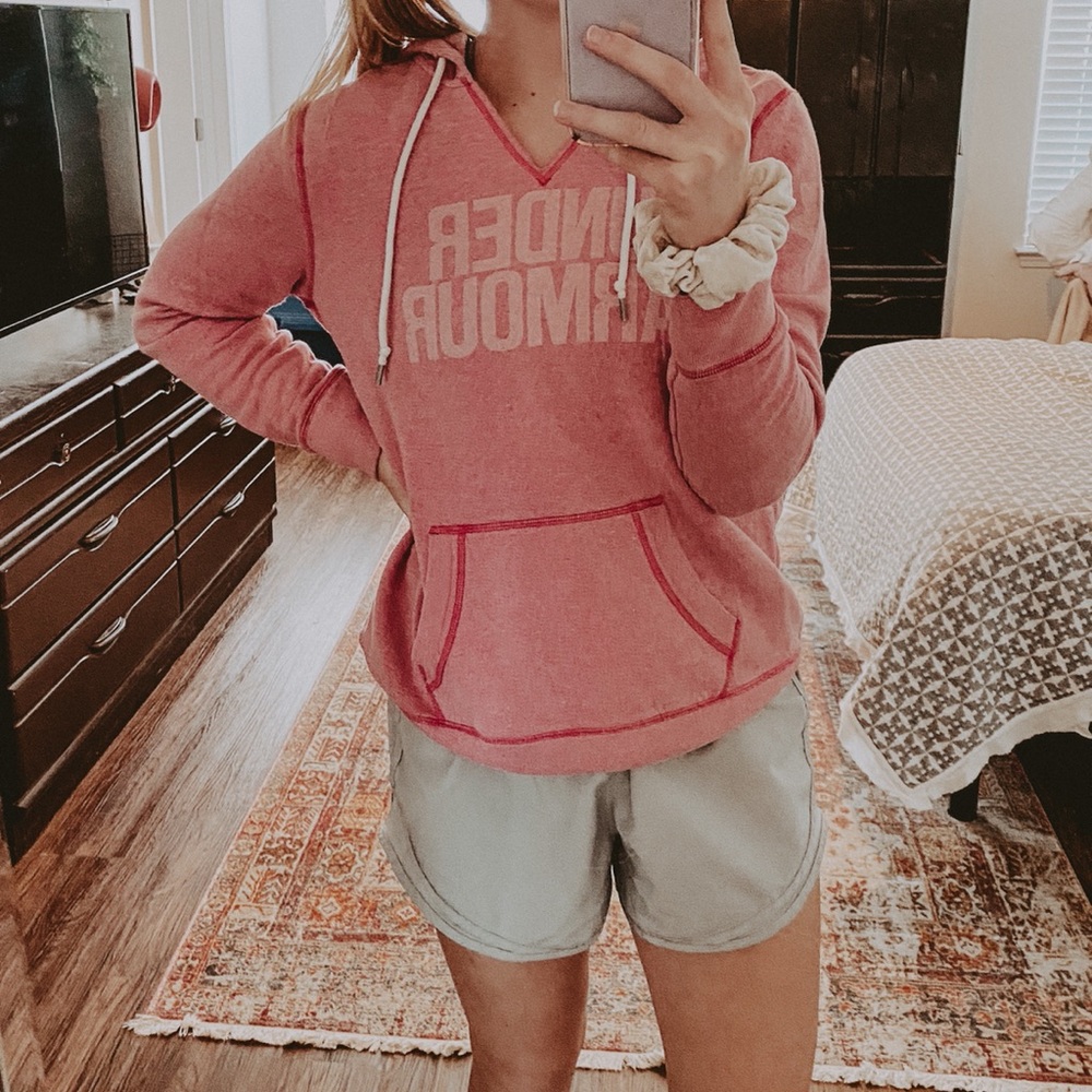 Under armour sweatshirt with hoodie